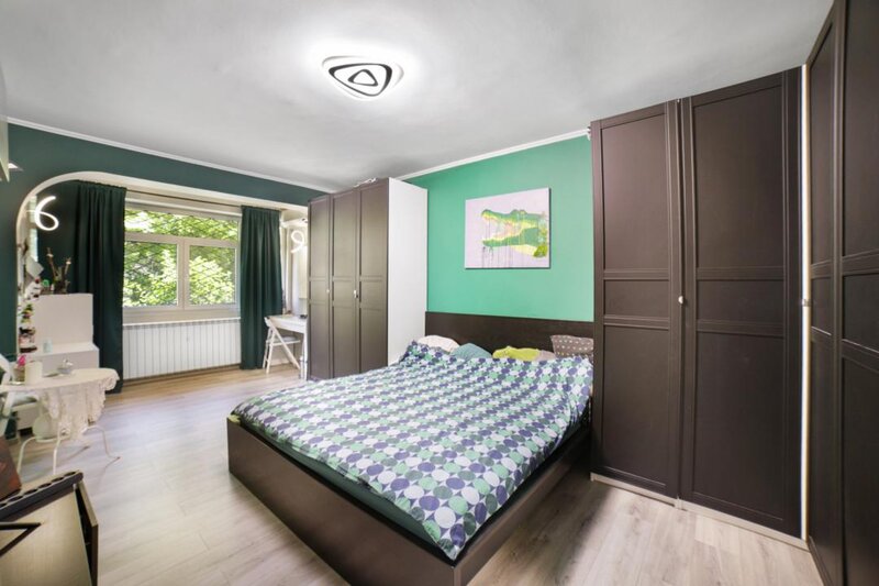 Vatra Luminoasa, decomandat, renovat, ready to move in.